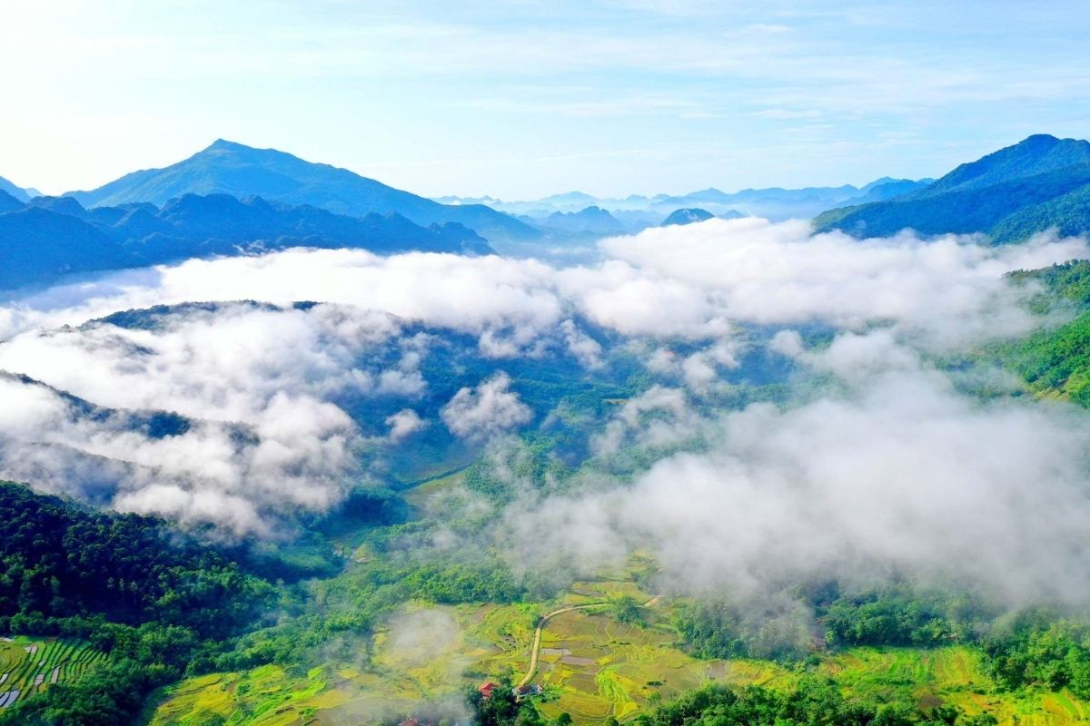Pu Luong Peak